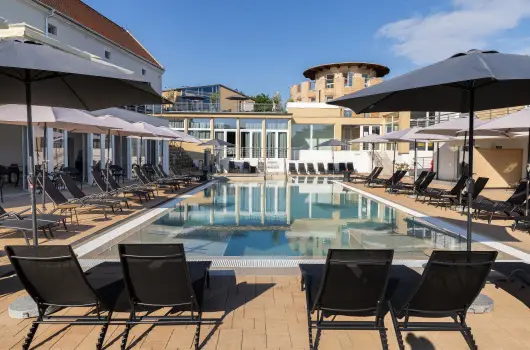 CE Plaza Hotel - Var�zslatos �nnepek - Kar�csony �s �nnepek k�z�tt 