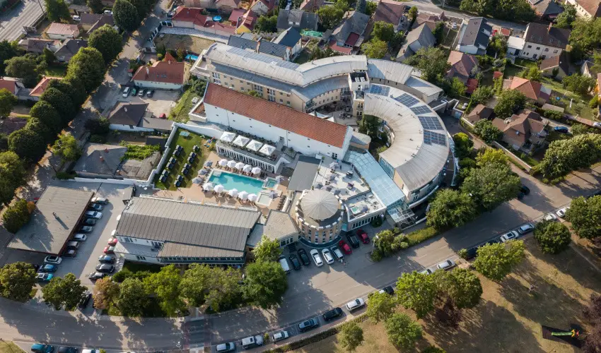 CE Plaza Hotel Sifok - Varzslatos karcsony s nnepek kztt (min. 2 j)