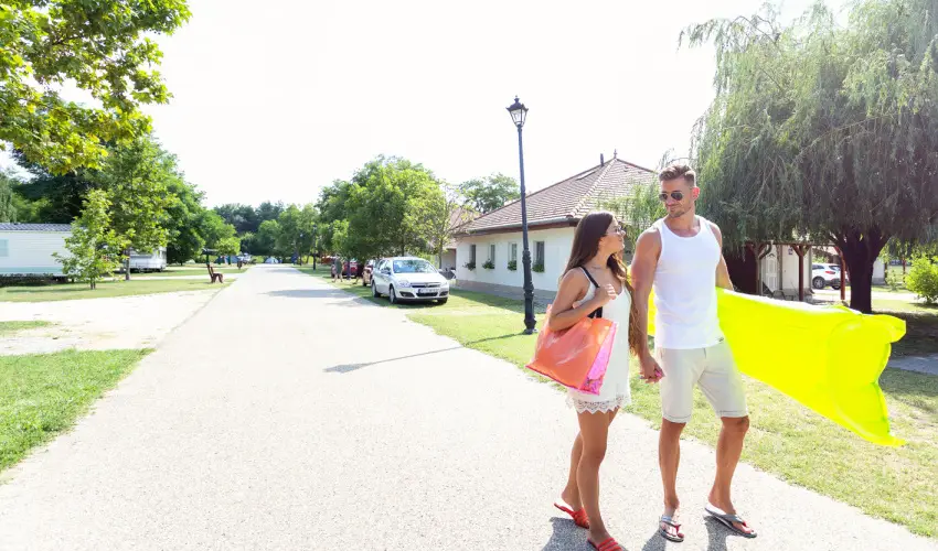 Cegldfrd Apartmanpark s Kemping Cegld - Karcsony (min. 2 j)