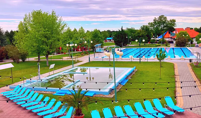 Cegldfrd Apartmanpark s Kemping Cegld - Karcsony (min. 2 j)