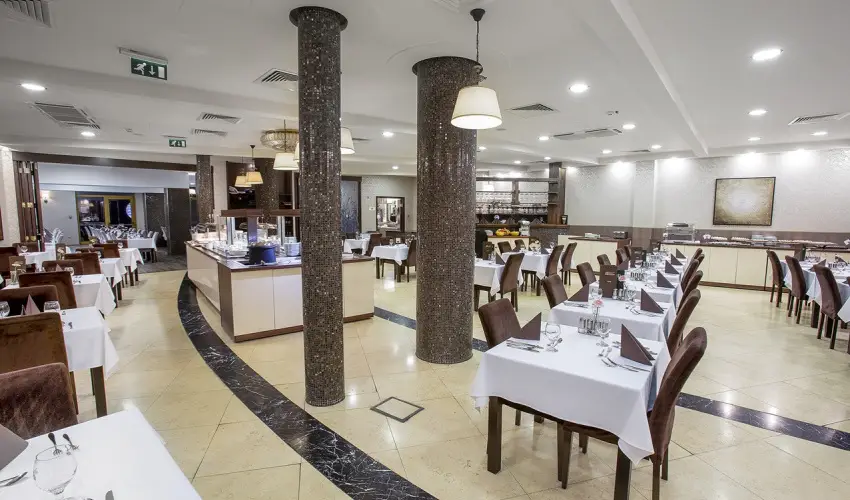 Colosseum Wellness Hotel Mrahalom - Karcsony s tli sznet (min. 3 j)