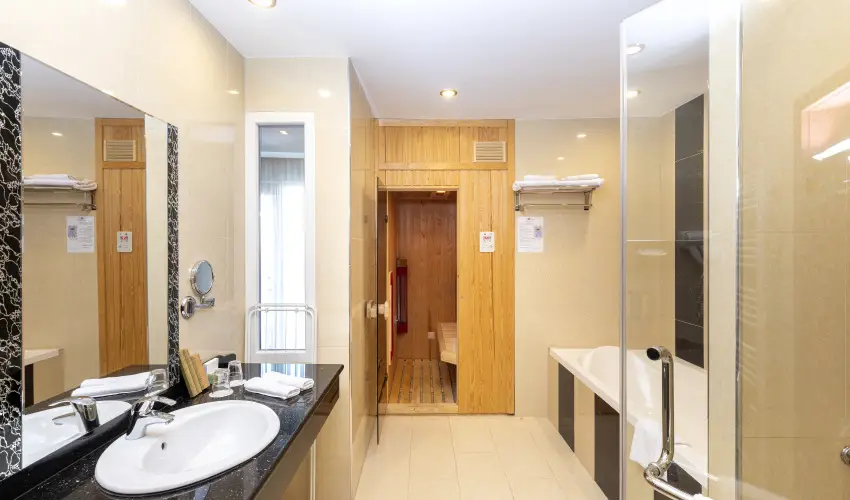 Colosseum Wellness Hotel Mrahalom - Karcsony s tli sznet (min. 3 j)