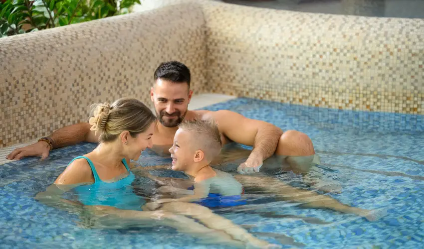 Colosseum Wellness Hotel M�rahalom - Kar�csony �s t�li sz�net