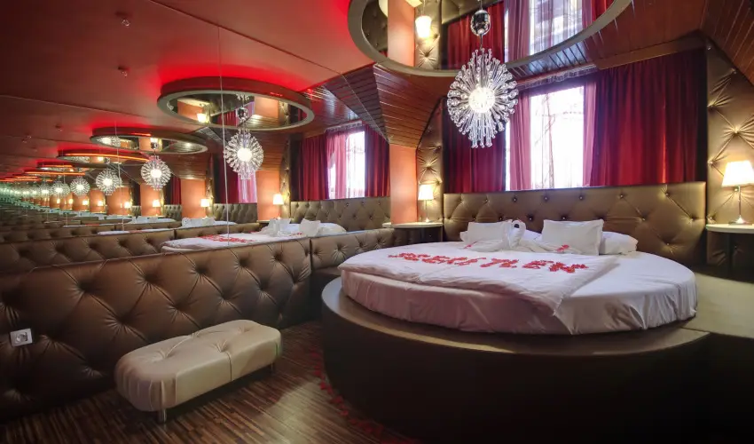 Corvin Hotel Gyula - Romantikus Karcsony kettesben