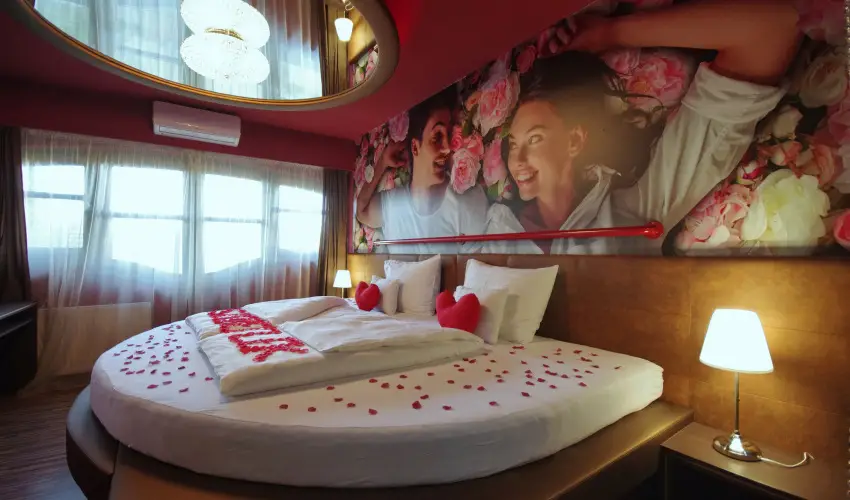 Corvin Hotel Gyula - Romantikus Karcsony kettesben