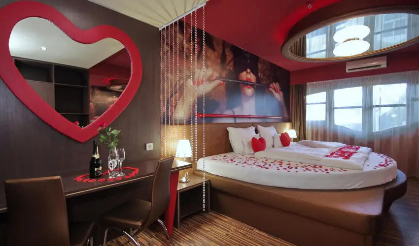 Corvin Hotel Gyula - Romantikus Karcsony kettesben