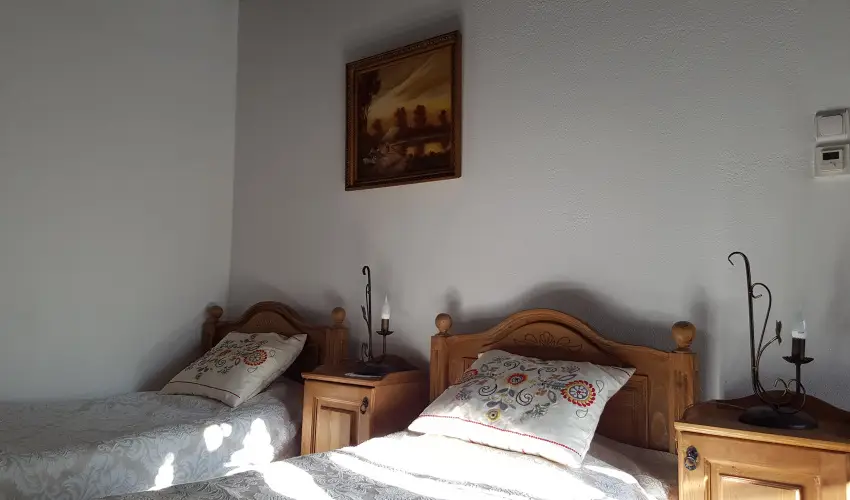 Czir�ka Vend�gh�z Tolcsva - Kar�csony (min. 3 �j)