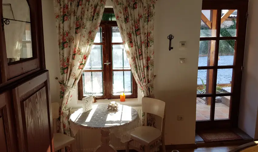 Czir�ka Vend�gh�z Tolcsva - Kar�csony (min. 3 �j)