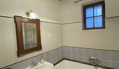 Czir�ka Vend�gh�z Tolcsva