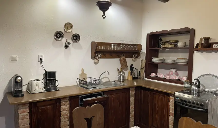 Czir�ka Vend�gh�z Tolcsva - Kar�csony (min. 3 �j)