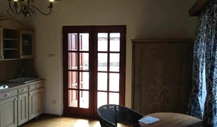 Czir�ka Vend�gh�z Tolcsva - Kar�csony (min. 3 �j)