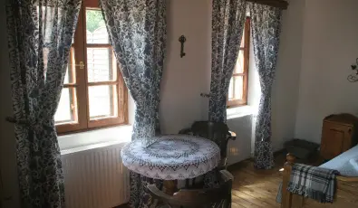 Czir�ka Vend�gh�z Tolcsva