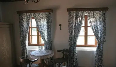 Czir�ka Vend�gh�z Tolcsva