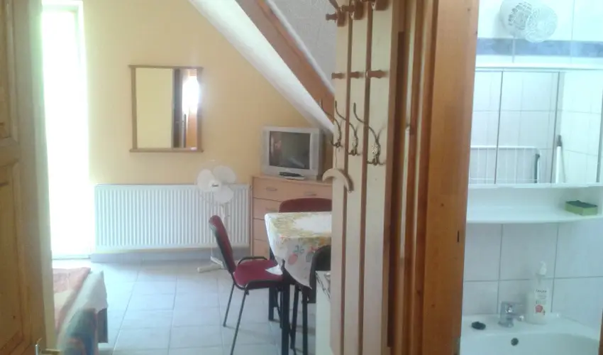 Dek Vendghz Hajdszoboszl - Karcsony (min. 2 j)