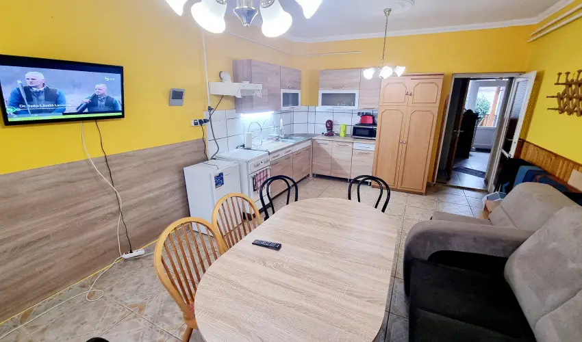 Dek Vendghz Hajdszoboszl - Karcsony (min. 2 j)