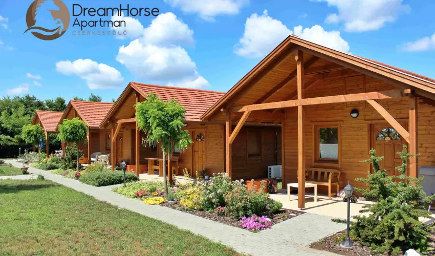 Dream Horse Apartman Cserkeszl - Karcsony (min. 2 j)
