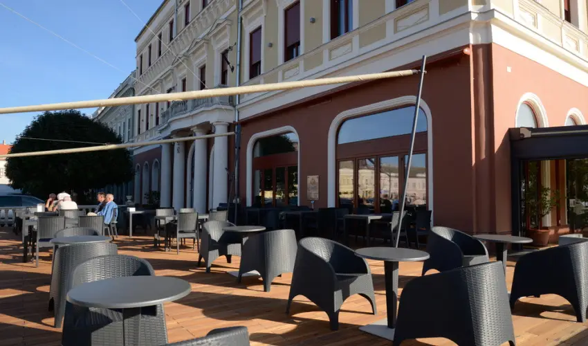 Duna Wellness Hotel Baja - Karcsony