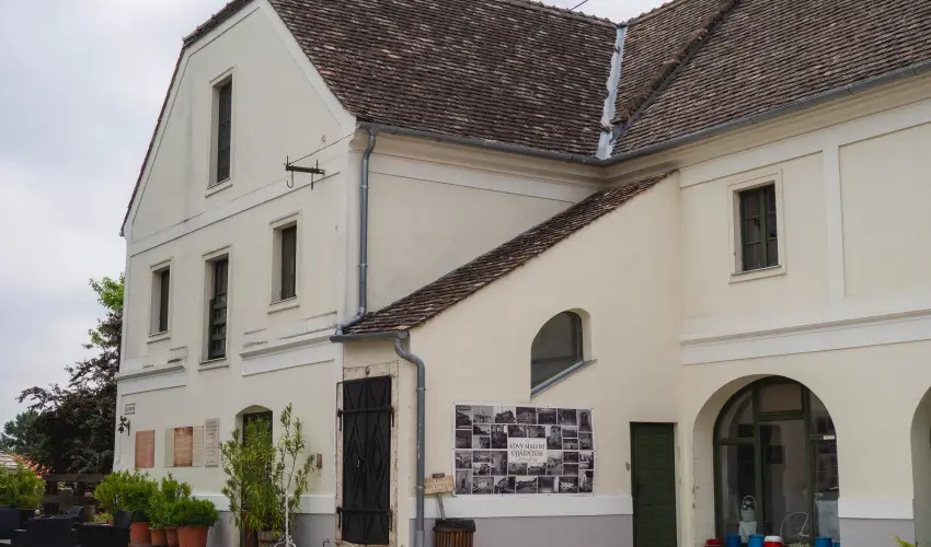 Edvy Malom Fogadó és Barokk Udvarház Pápa - Karácsony (min. 2 éj)