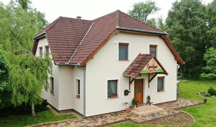 gerliget Vendghz Harkny - Karcsony (min. 2 j)