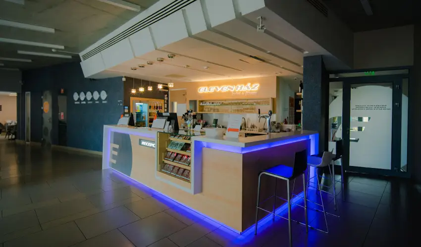 Eleven Business & Sport Hotel Jászárokszállás - Karácsony