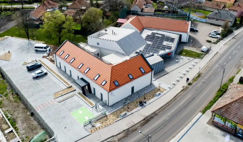 Eleven Business & Sport Hotel Jászárokszállás - Karácsony