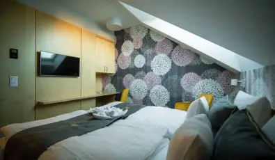 Eleven Business & Sport Hotel Jszrokszlls