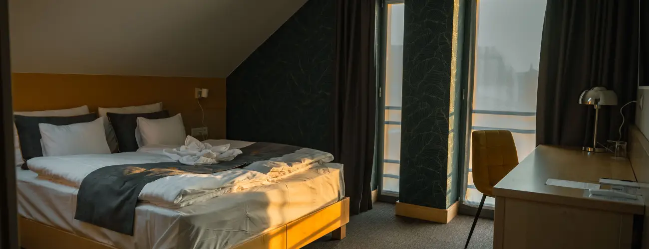 Eleven Business & Sport Hotel Jszrokszlls - Karcsony