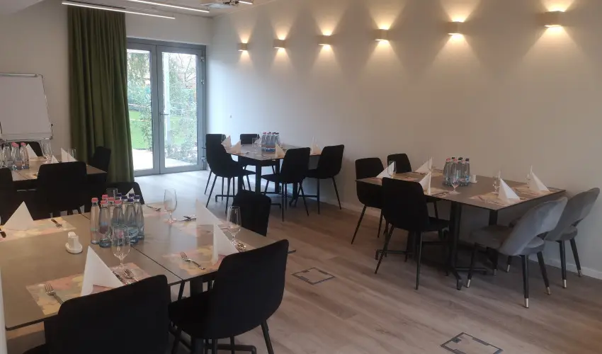 Eleven Business & Sport Hotel Jászárokszállás - Karácsony