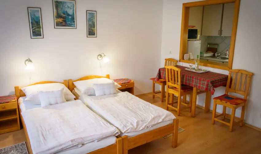 Erika Apartman Srvr - Karcsony (min. 2 j)