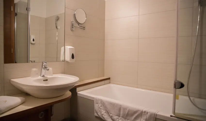 Erzsbet Nagy Szlloda Paks - Karcsonyi csomagajnlat (min. 2 j)