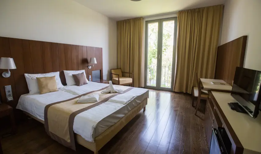 Erzsbet Nagy Szlloda Paks - Karcsonyi csomagajnlat (min. 2 j)