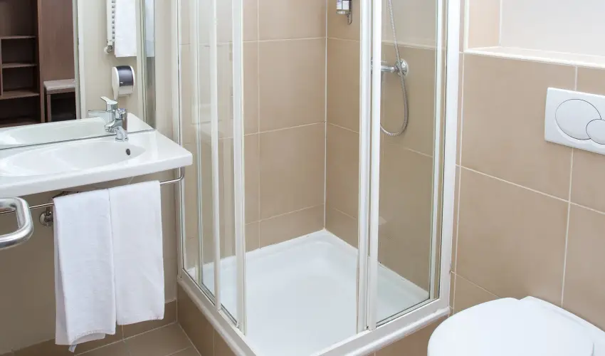 Erzsbet Kirlyn Szlloda Gdll - Karcsony 