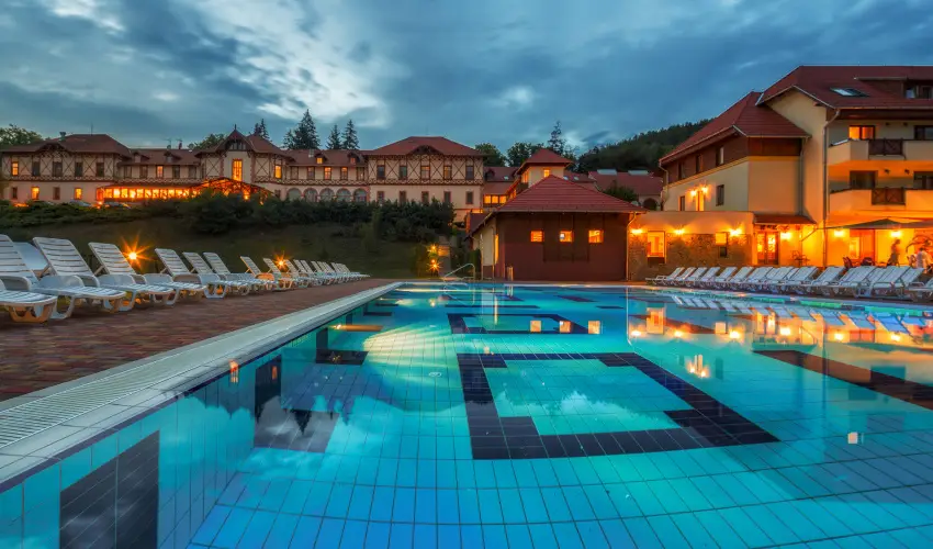 Erzsbet Park Hotel Pardfrd - Karcsony (min. 3 j)