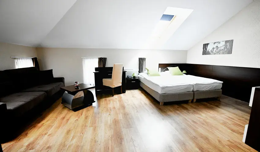 Ezsthd Hotel Veszprm - Karcsony