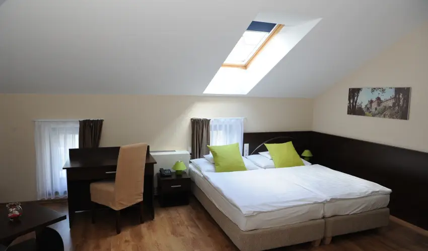 Ezsthd Hotel Veszprm - Karcsony