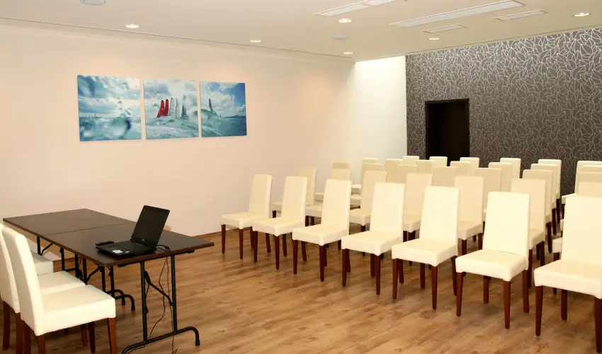 Ezsthd Hotel Veszprm - Karcsony