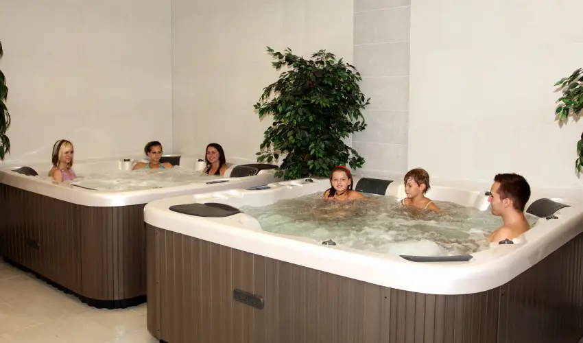 Ezsthd Hotel Veszprm - Karcsony