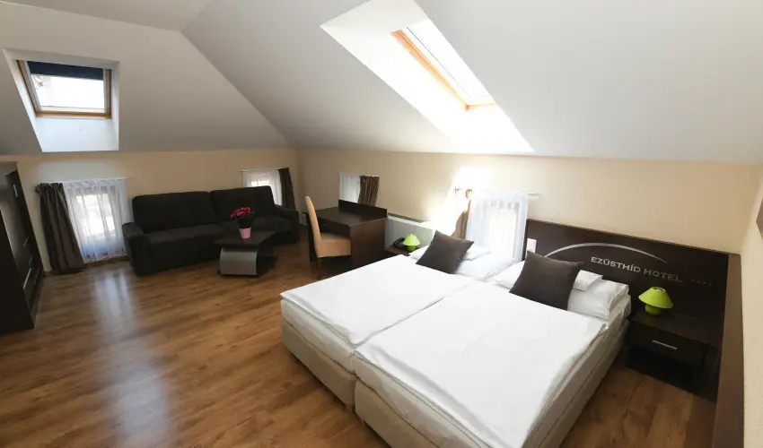 Ezsthd Hotel Veszprm - Karcsony