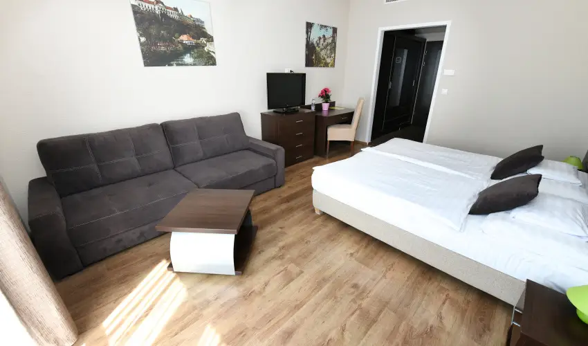 Ezsthd Hotel Veszprm - Karcsony