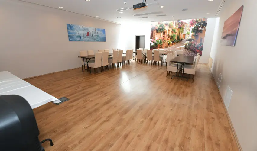 Ezsthd Hotel Veszprm - Karcsony