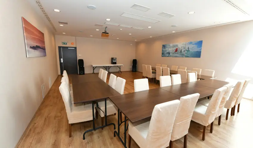 Ezsthd Hotel Veszprm - Karcsony