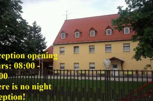 Feny Panzi - Karcsony