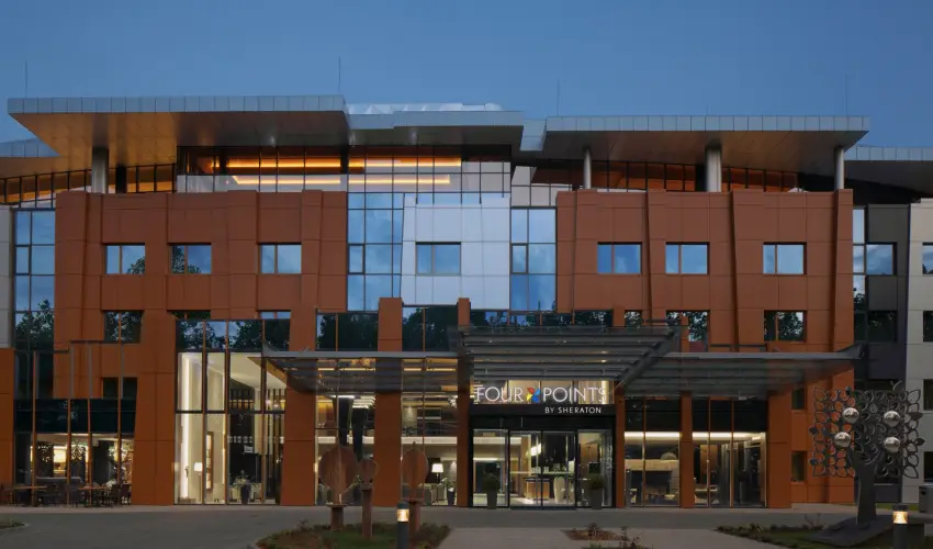 Four Points by Sheraton Kecskemt Hotel & Konferenciakzpont Kecskemt - Karcsony (min. 2 j)