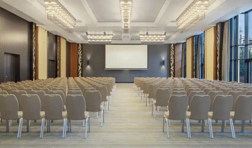 Four Points by Sheraton Kecskemt Hotel & Konferenciakzpont Kecskemt - Karcsony (min. 2 j)
