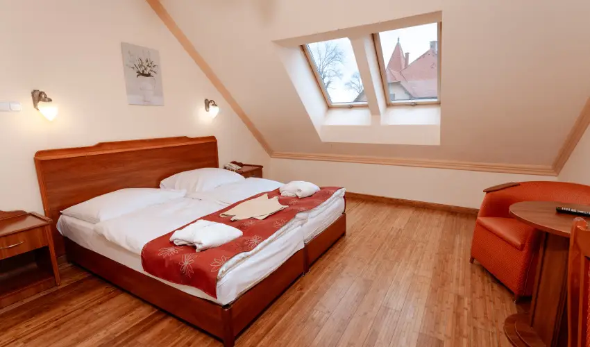 Fried Kast�ly Hotel Simontornya - Kar�csony (min. 2 �j)