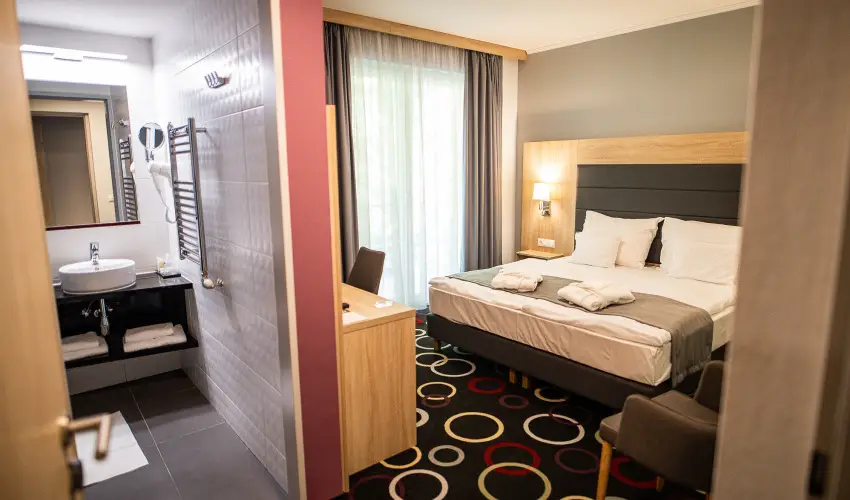 Garden Hotel Wellness & Konferencia Szolnok - Karcsony