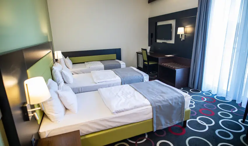 Garden Hotel Wellness & Konferencia Szolnok - Karcsony