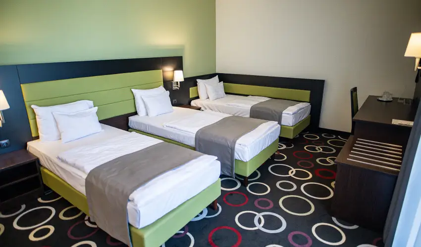 Garden Hotel Wellness & Konferencia Szolnok - Karcsony