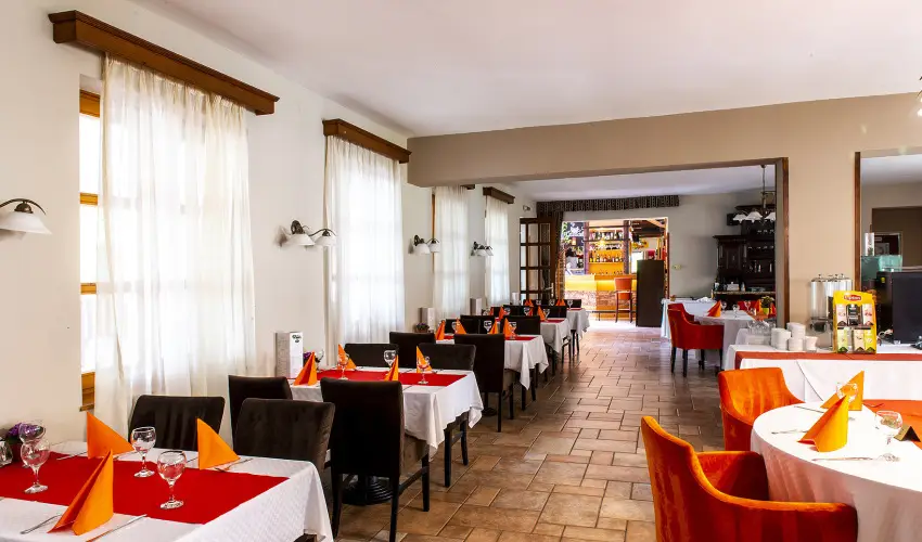 Gastland M0 Hotel Szigetszentmikls - Karcsony 