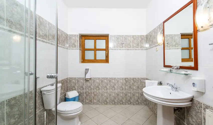 Gastland M0 Hotel Szigetszentmikls - Karcsony 